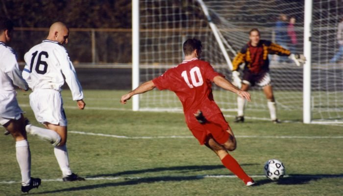 Football_in_Bloomington,_Indiana,_1995